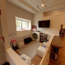 Salon Interior 4